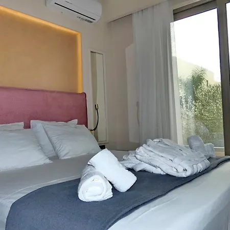 Goldenroyalsuites