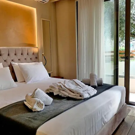 Goldenroyalsuites Apartament Stalós